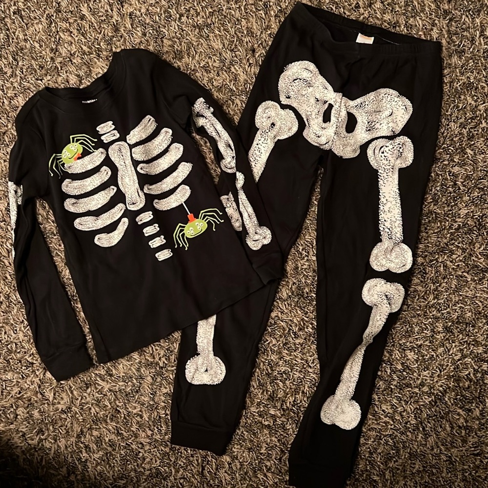 Gymboree Skeleton Pajama Set Unisex Size 8 - like new condition